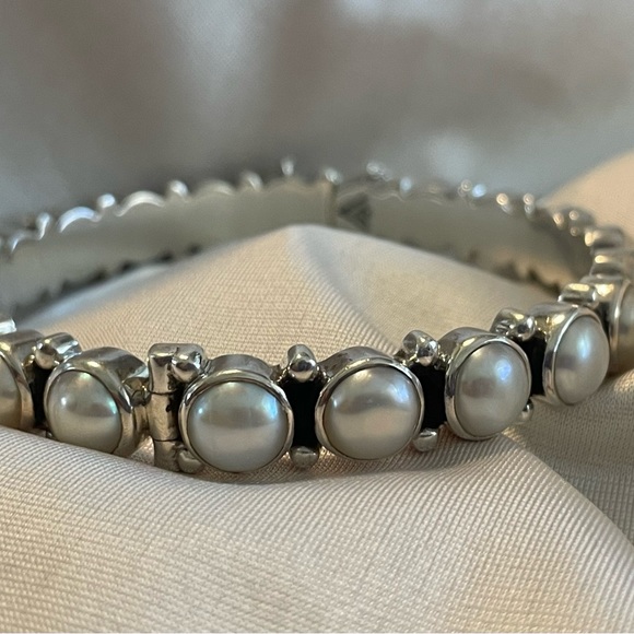 Silpada Pearl SUNKEN TREASURE Bangle Hinged Clasp Bracelet B2909 - Picture 13 of 17